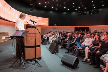 2024-07-diplomfeier-bm2.jpg